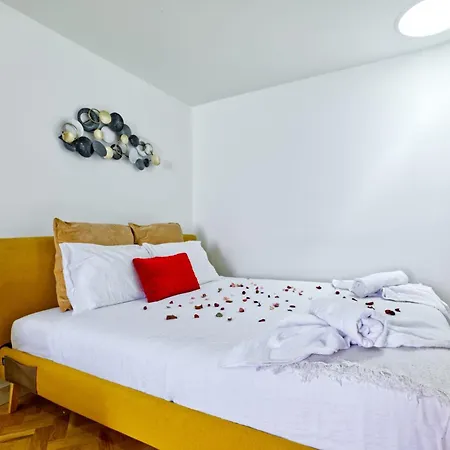 Апартаменты New Flat And